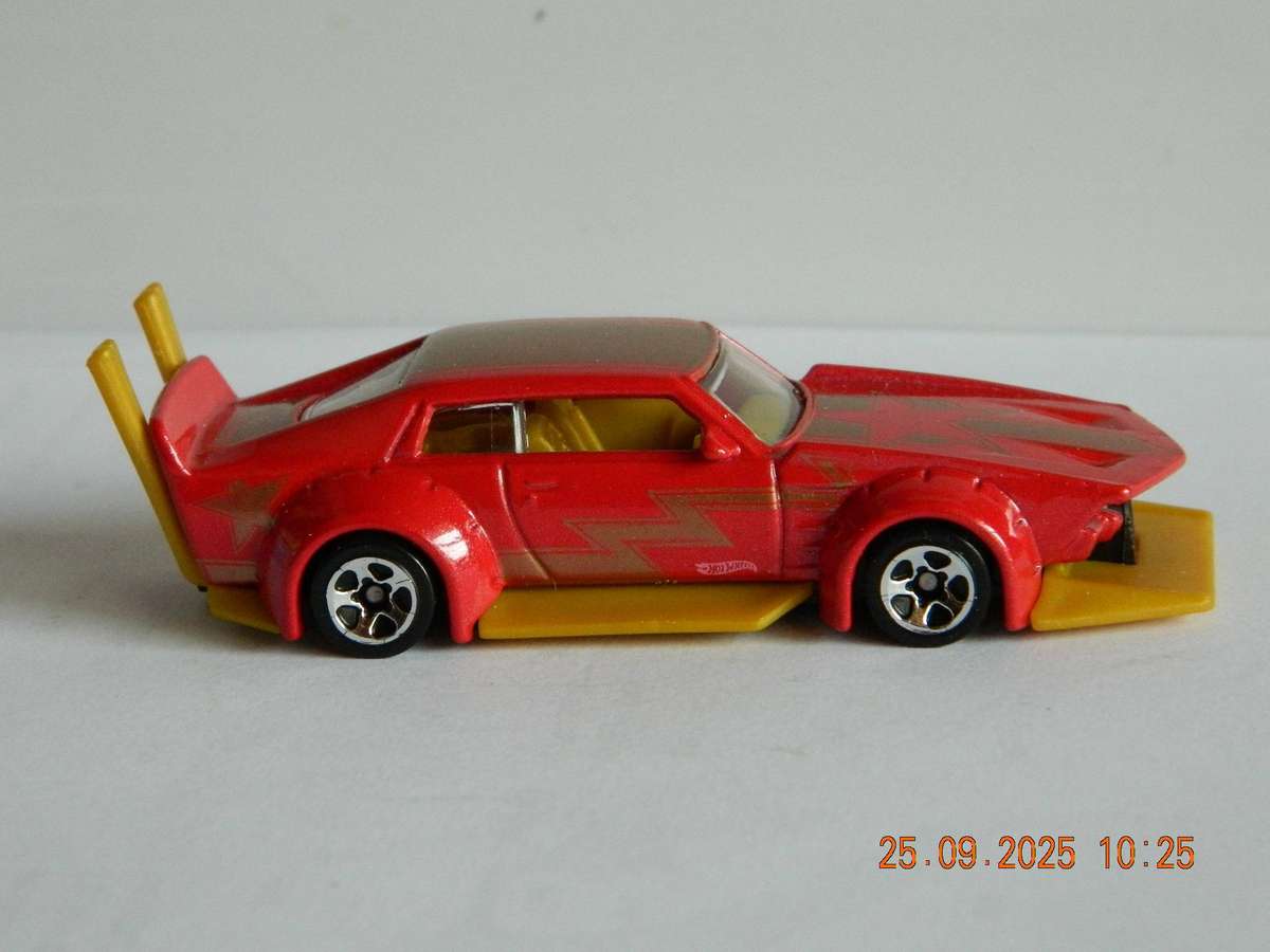 HOTWHEELS   -    -    MAD MANGA