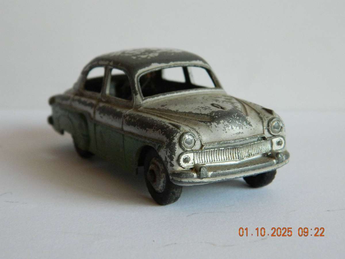 DINKY TOYS  -  164  -  VAUXHALL CRESTA
