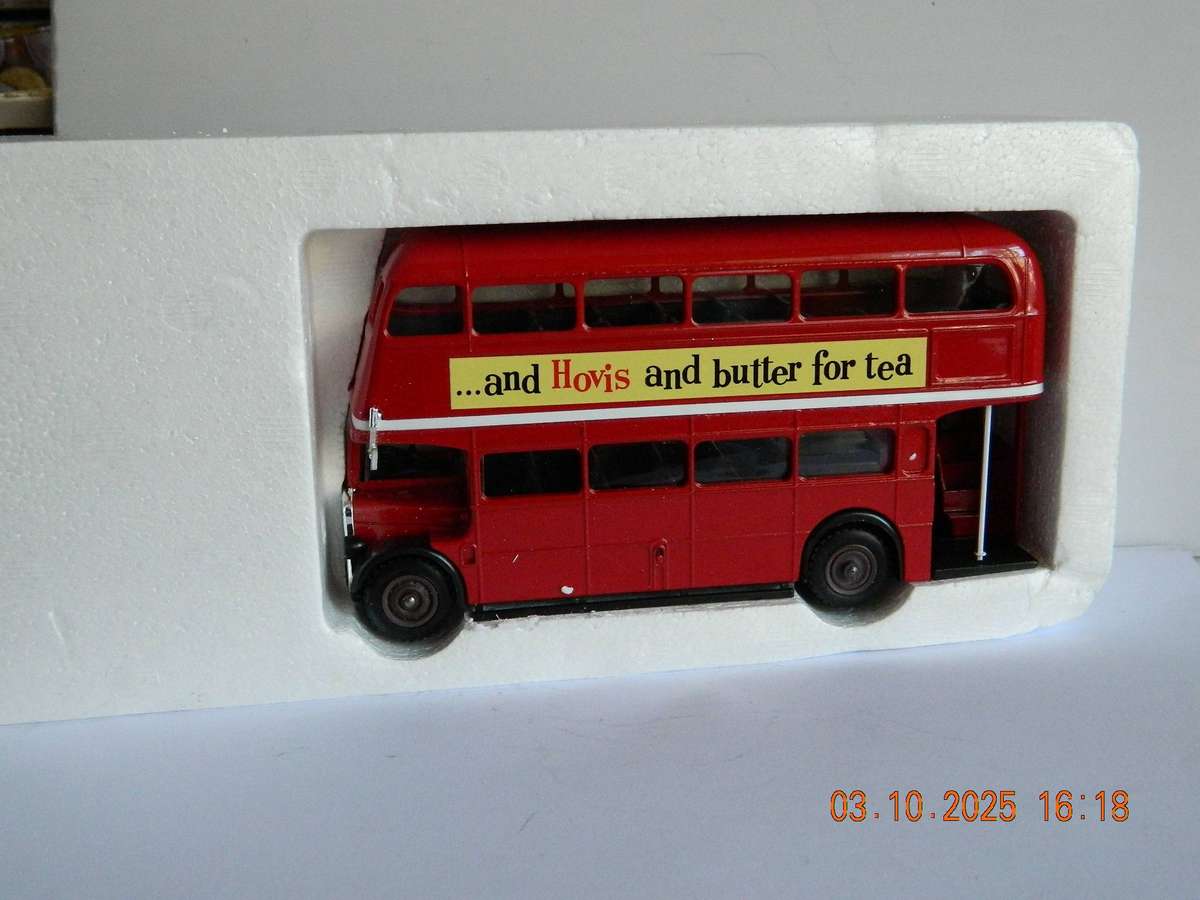 SOLIDO  TOYS  -  4402   -    BUS  LONDONIEN DOUBLE DECKER