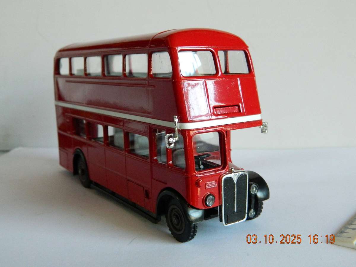 SOLIDO  TOYS  -  4402   -    BUS  LONDONIEN DOUBLE DECKER