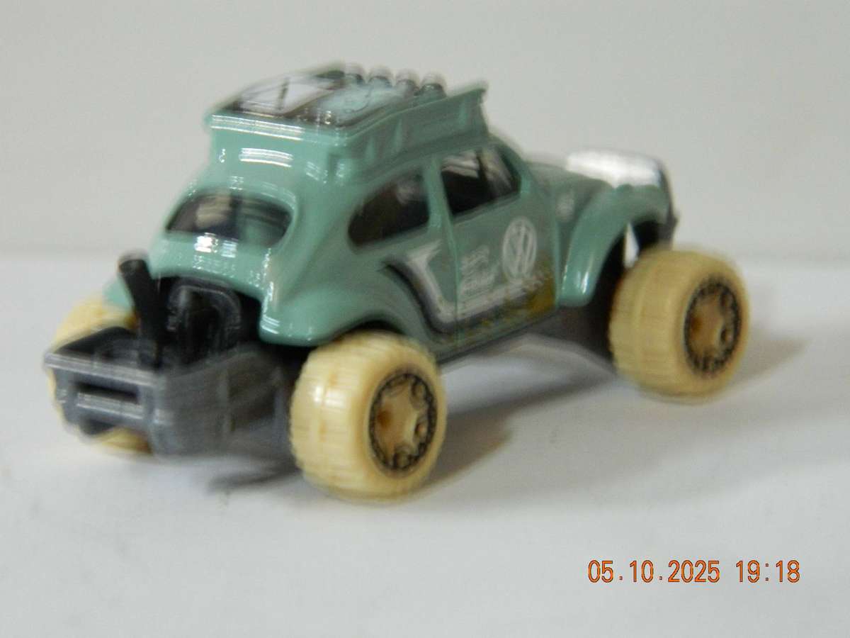 HOTWHEELS   -    -    VOLKSWAGEN  "BAJA BUG"
