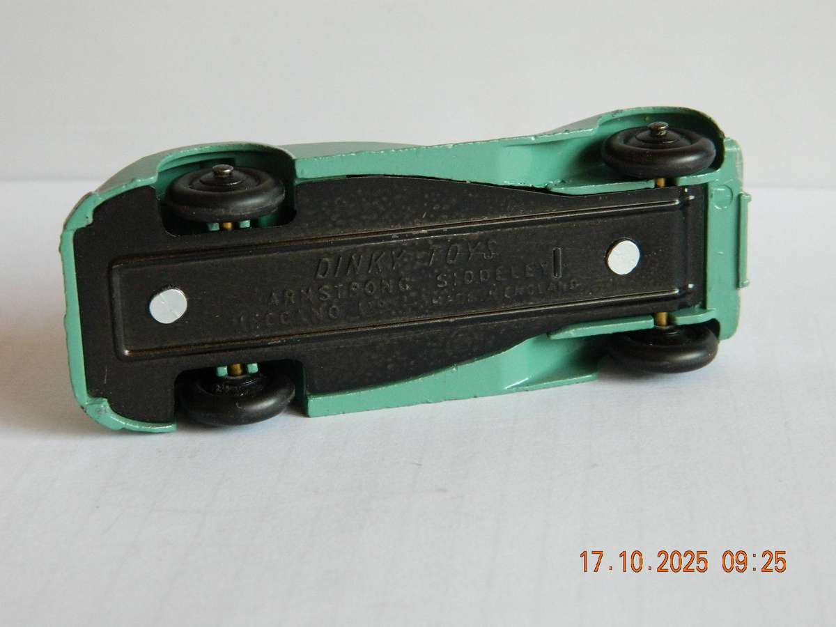 DINKY TOYS  -  36a  -  ARMSTRONG SIDDELEY
