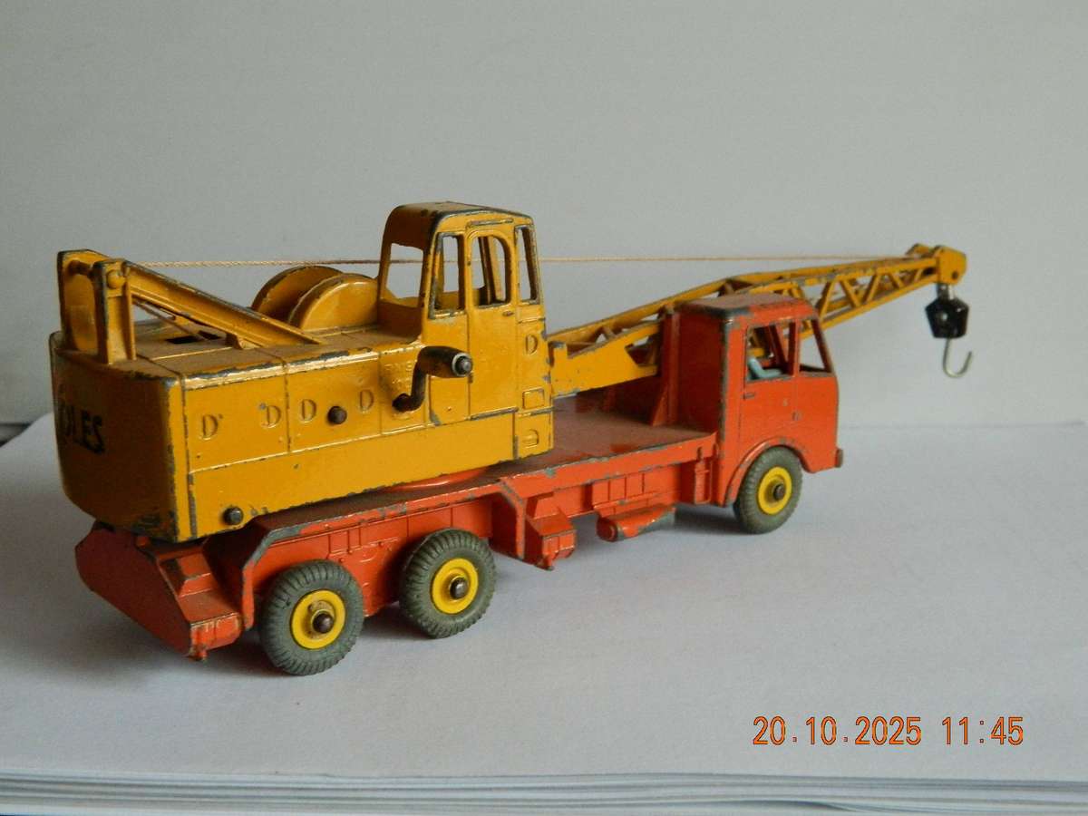 DINKY SUPERTOYS  -  972  -  20 TON LORRY-MOUNTED CRANE
