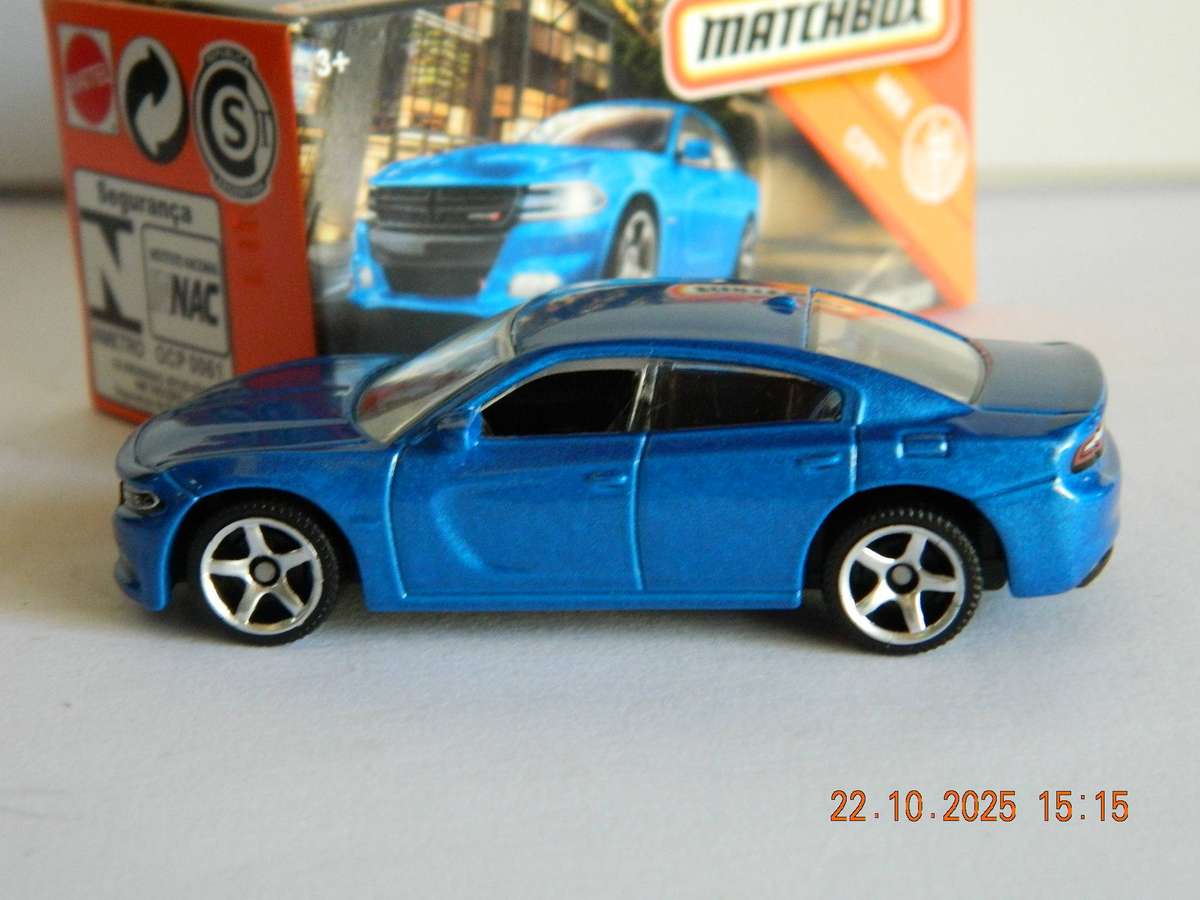 MATCHBOX  -  2018  DODGE CHARGER