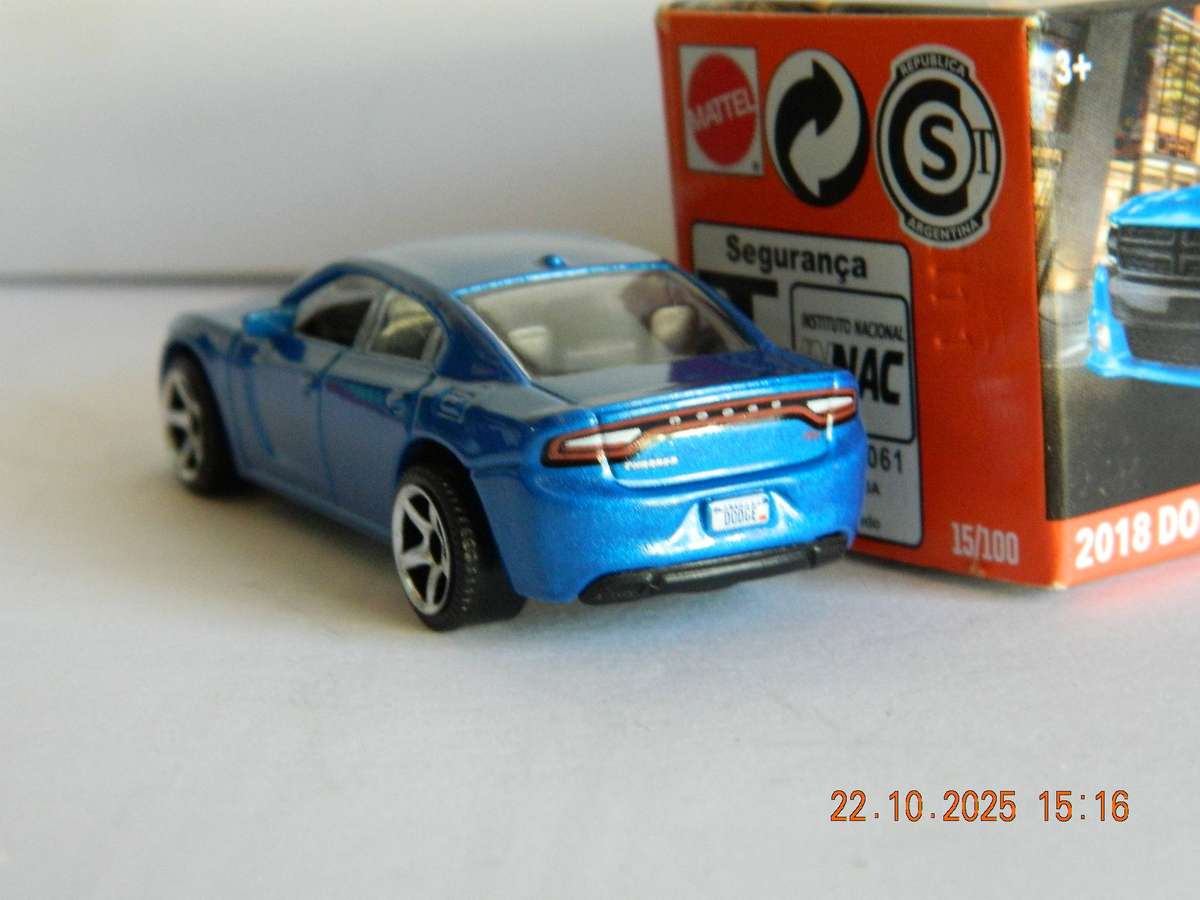 MATCHBOX  -  2018  DODGE CHARGER