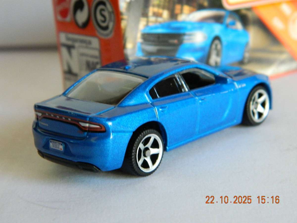MATCHBOX  -  2018  DODGE CHARGER