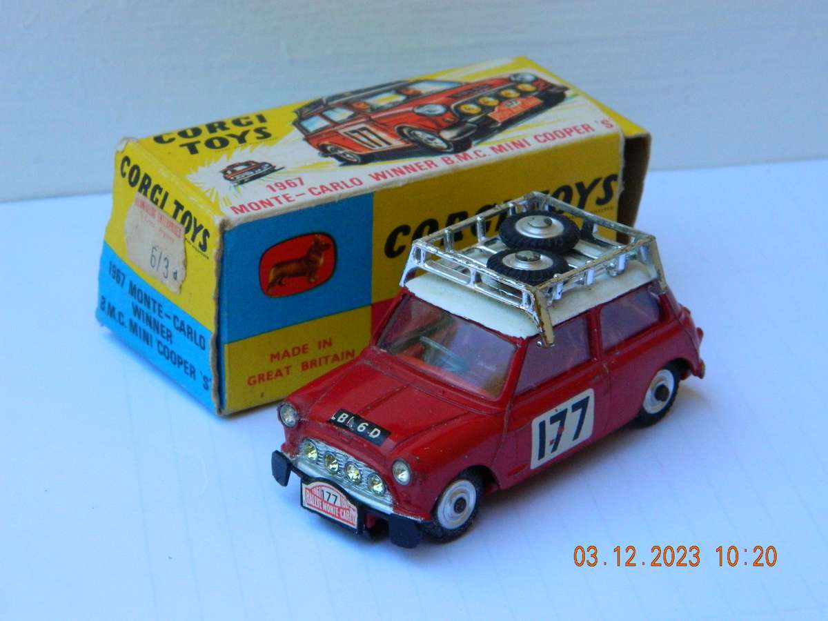 CORGI TOYS  -  339 -  B.M.C. MINI COOPER 'S'  1967 MONTE-CARLO WINNER