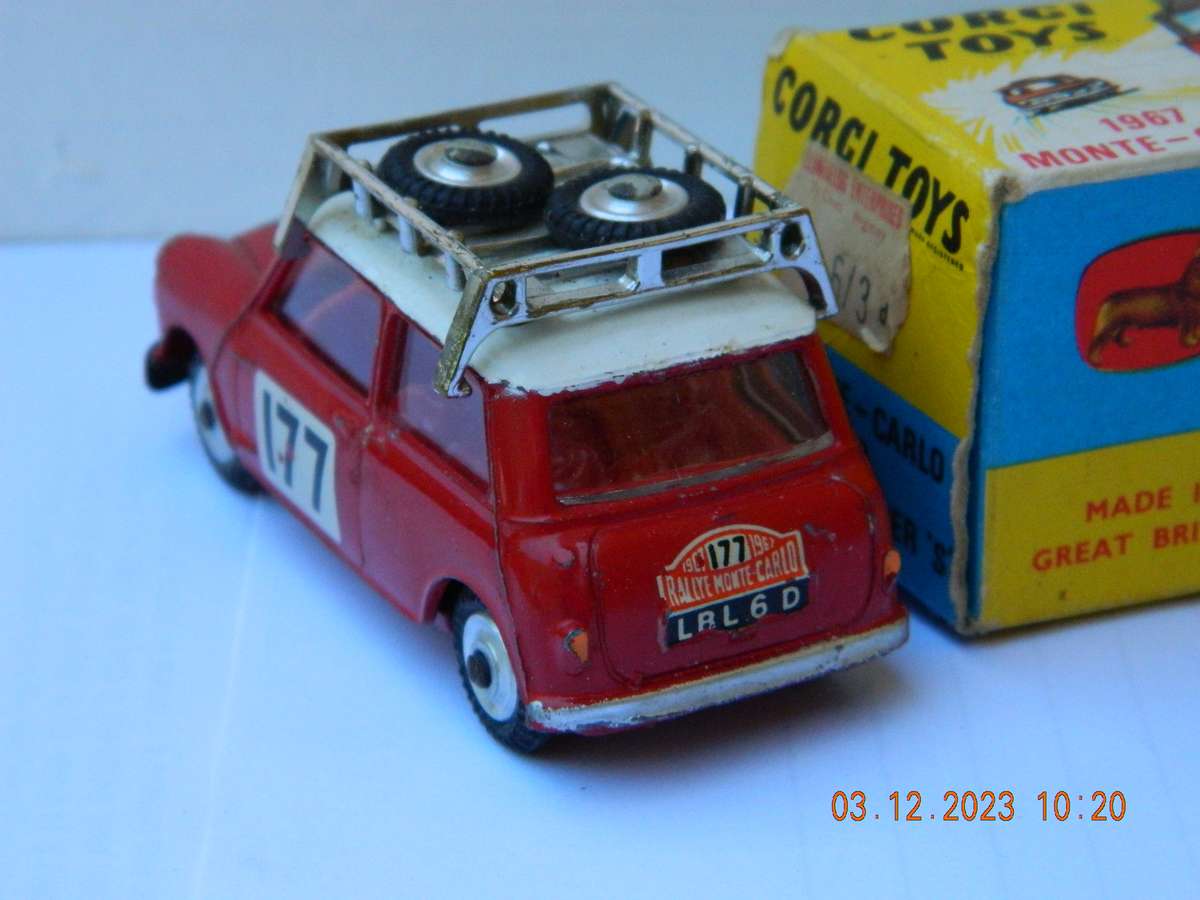 CORGI TOYS  -  339 -  B.M.C. MINI COOPER 'S'  1967 MONTE-CARLO WINNER