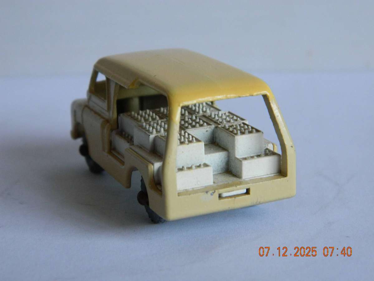 MATCHBOX  SERIES  -  29a  -  BEDFORD MILK DELIVERY VAN