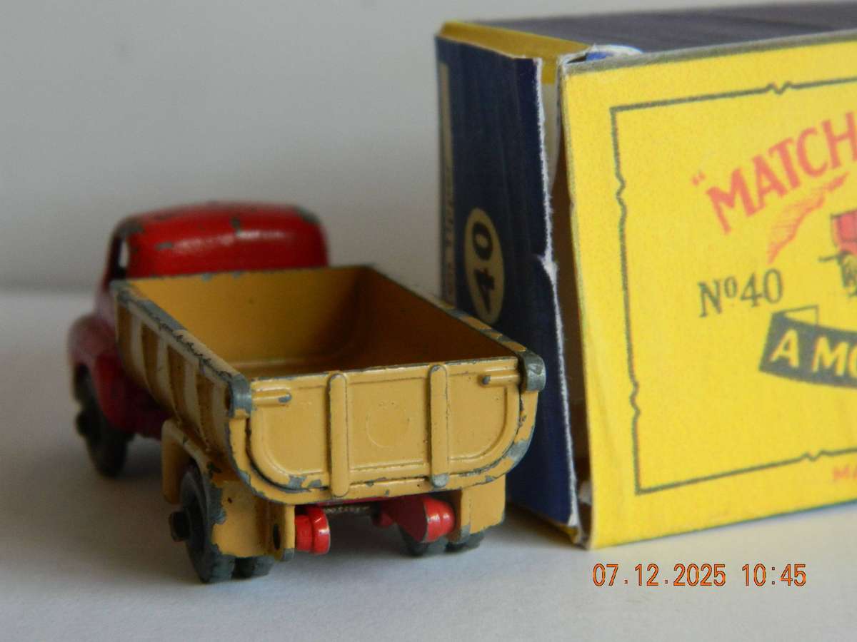 MATCHBOX  SERIES  -  40a  -   BEDFORD 7 TON TIPPER