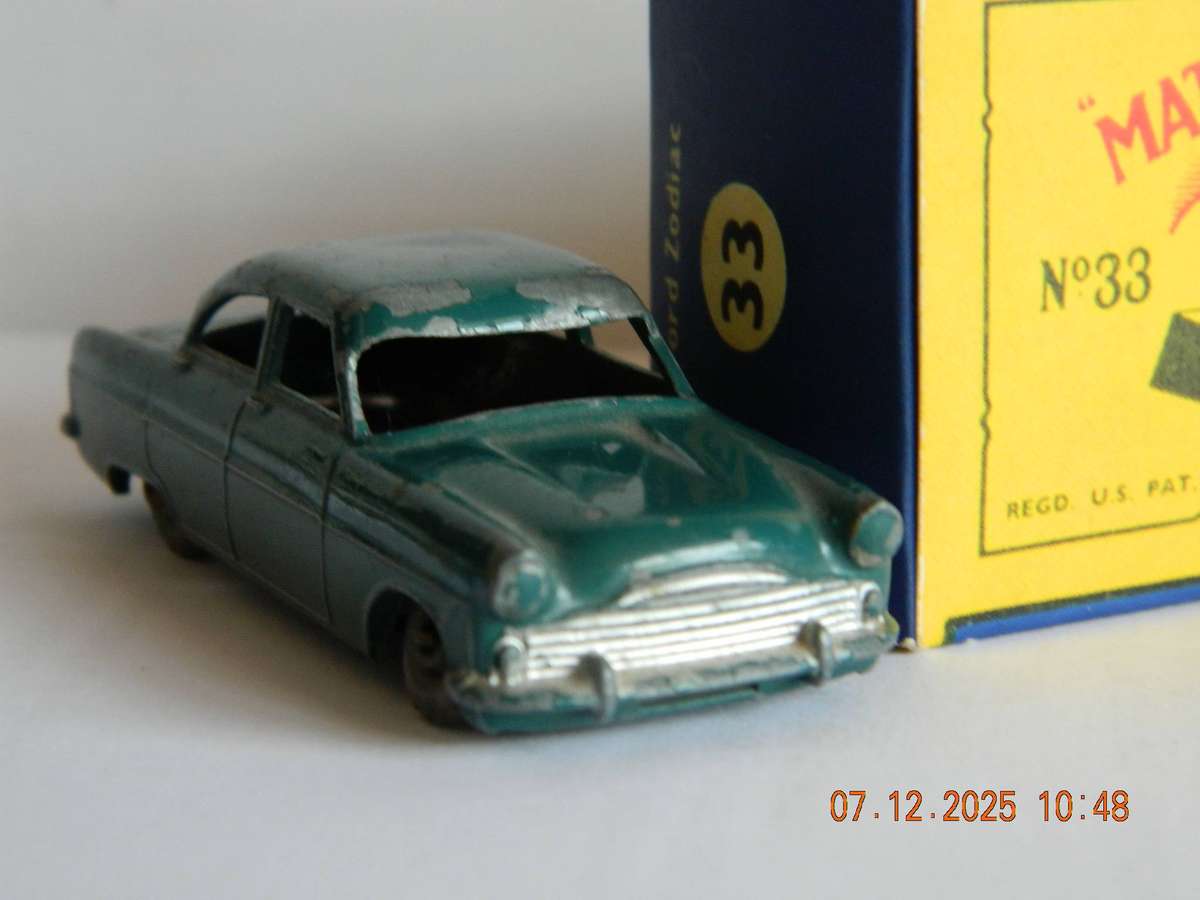 MATCHBOX  SERIES  -  33a  -   FORD ZODIAC
