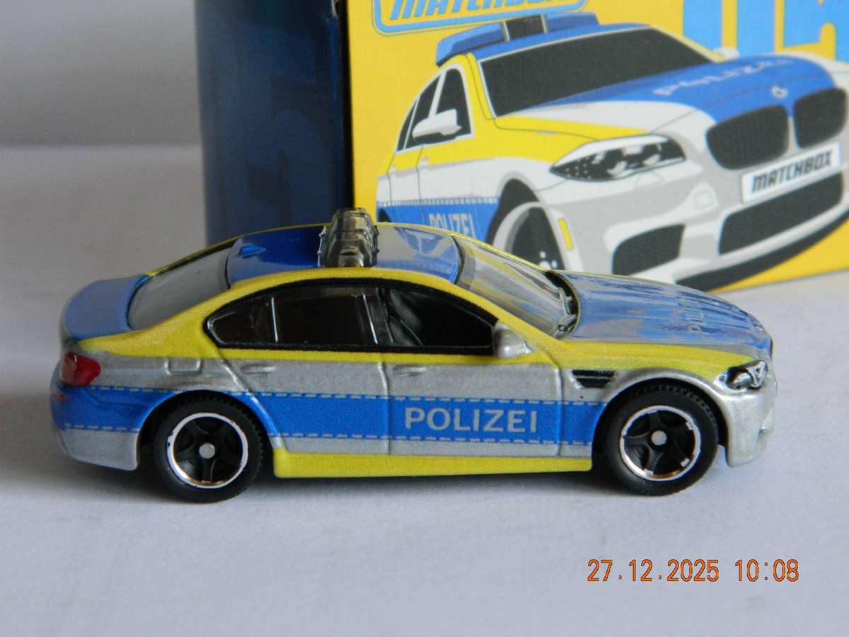 MATCHBOX  COLLECTORS -  05  -  BMW  M5  POLICE