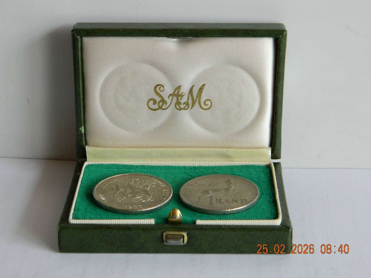 SOUTH AFRICA  -  ONE RAND COIN  -  SET OF TWO   -  1977  -