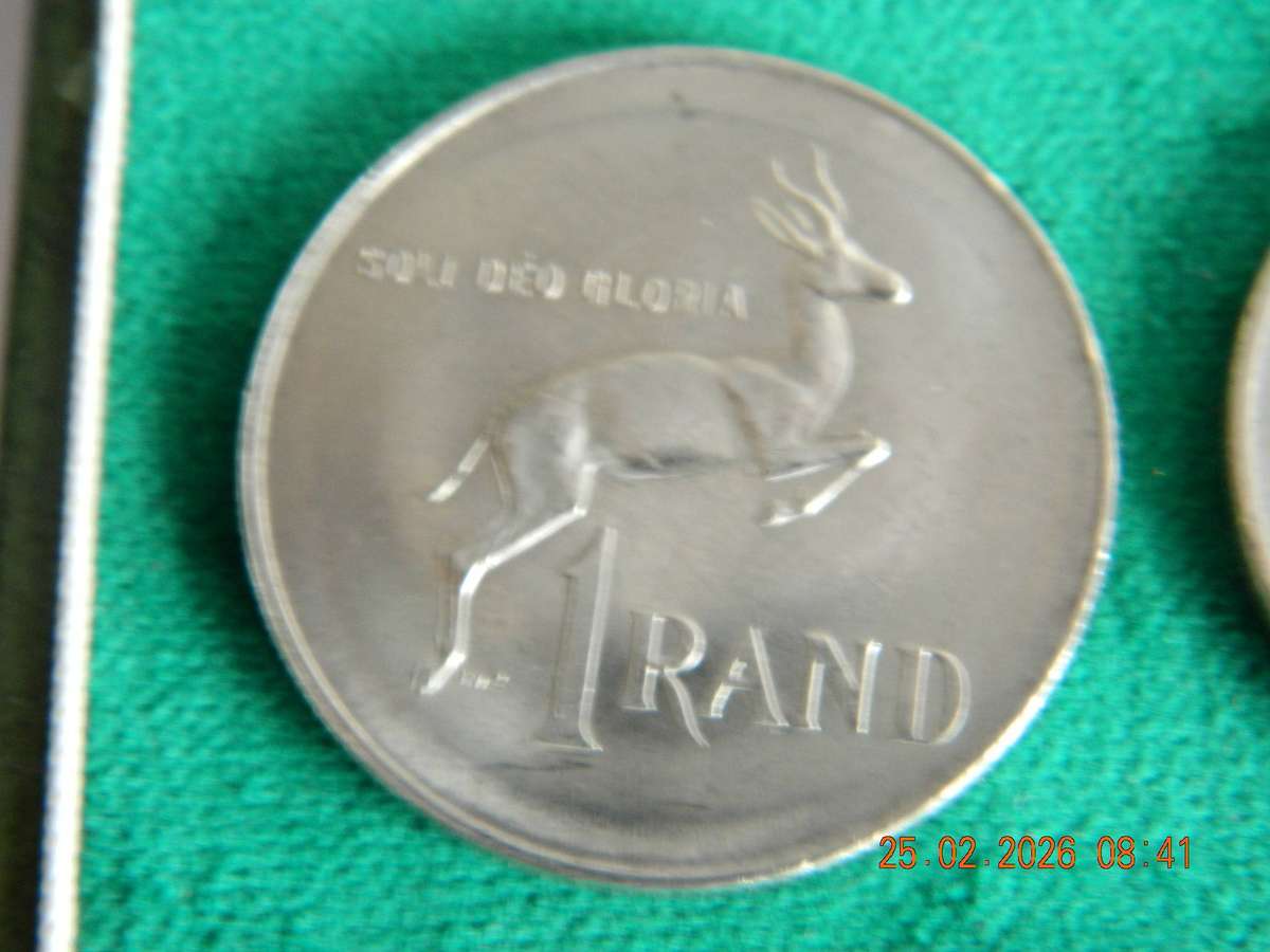 SOUTH AFRICA  -  ONE RAND COIN  -  SET OF TWO   -  1977  -