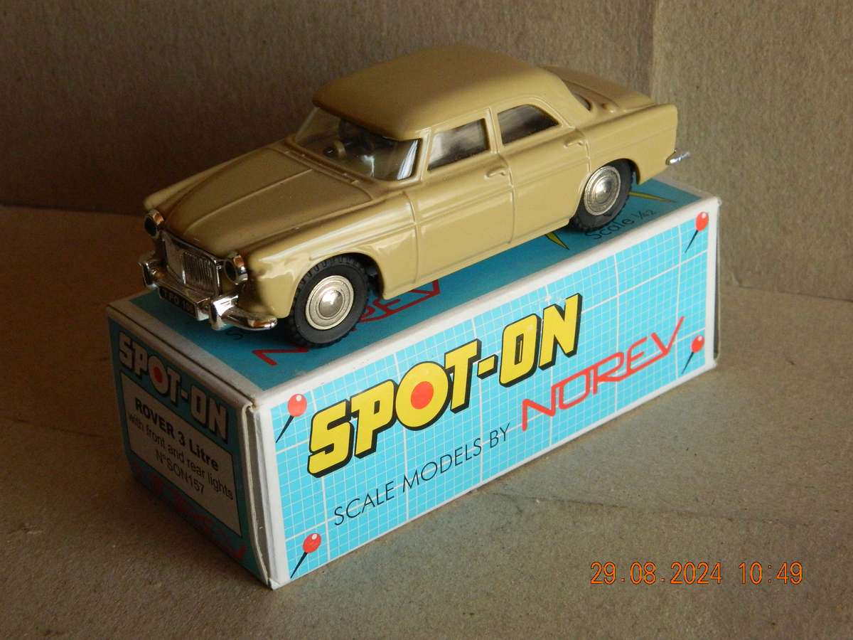 SPOT-ON  -   SON 157  -  ROVER 3 LITRE - BY NOREV