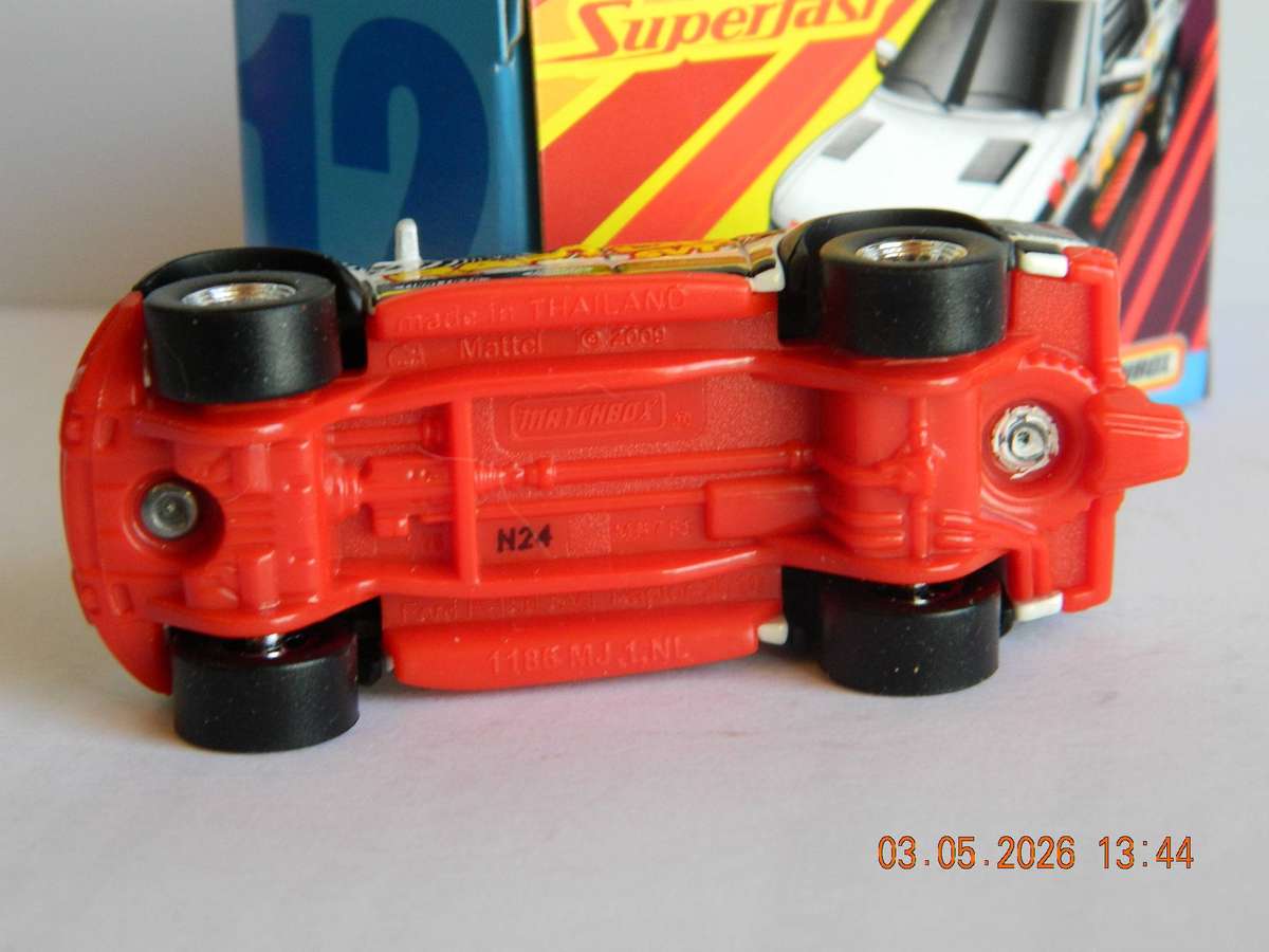 MATCHBOX  SUPERFAST   -  12  -   2010  -  FORD  F-150  SVT  RAPTOR