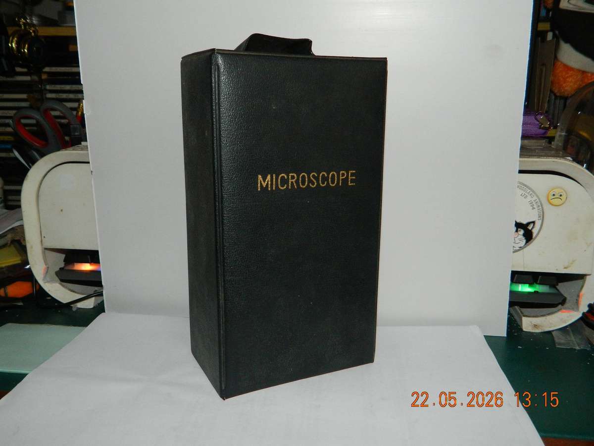 REGENT MICROSCOPE  -  JS - 165  - 100X200X300  WITH VINYL CASE