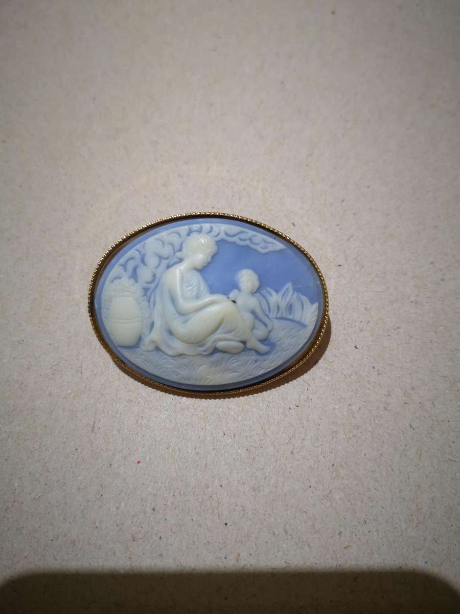 Mother and Child Cameo Look Brooch