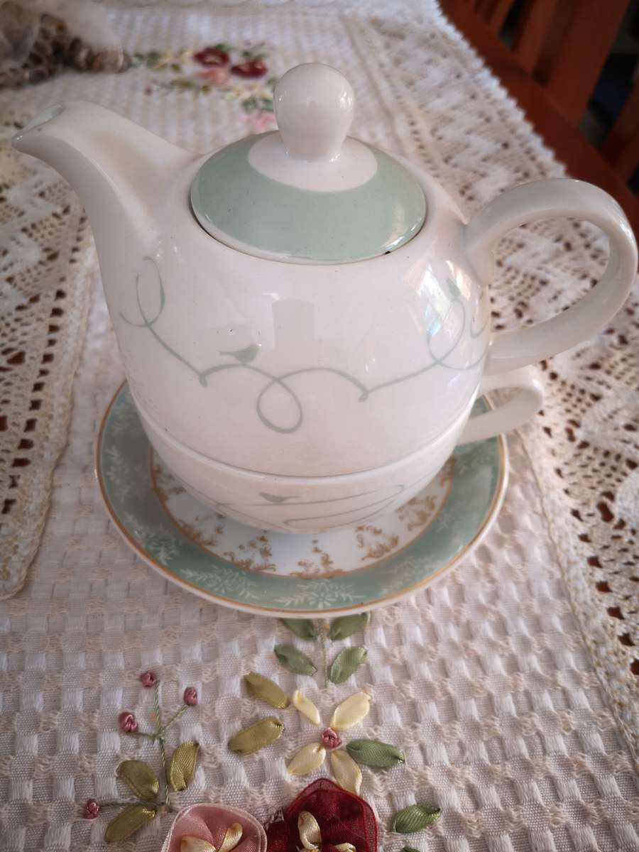 Tea for One and unmatched saucer (Light Green)