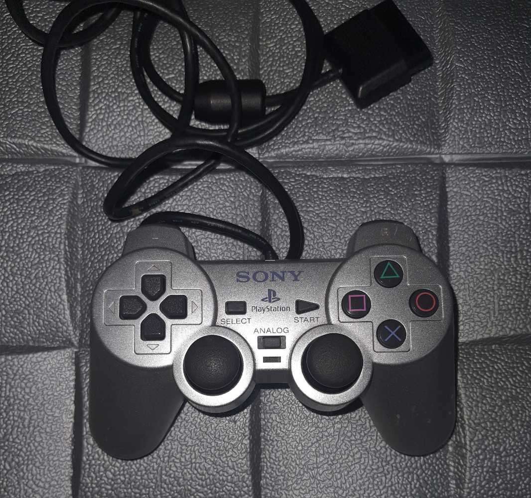 Playstation 2 Wired Controller (Silver) Used