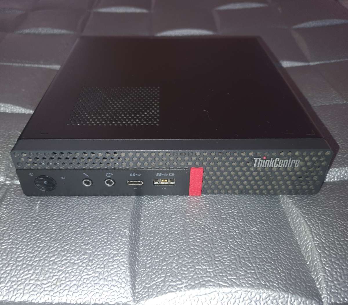 9th Gen i7 Lenovo Thinkcentre Tiny PC Used