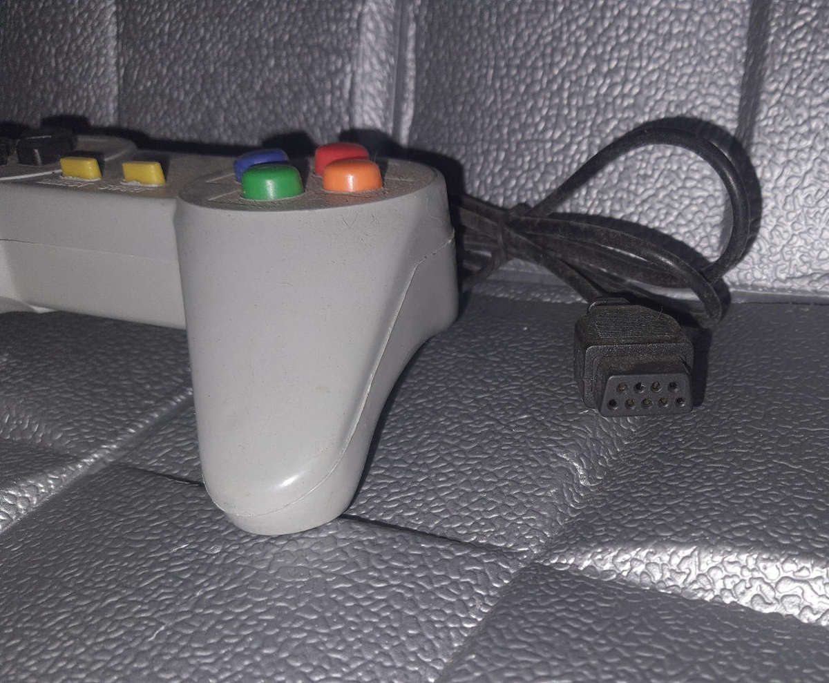 9 Pin Wired Retr Game Controller