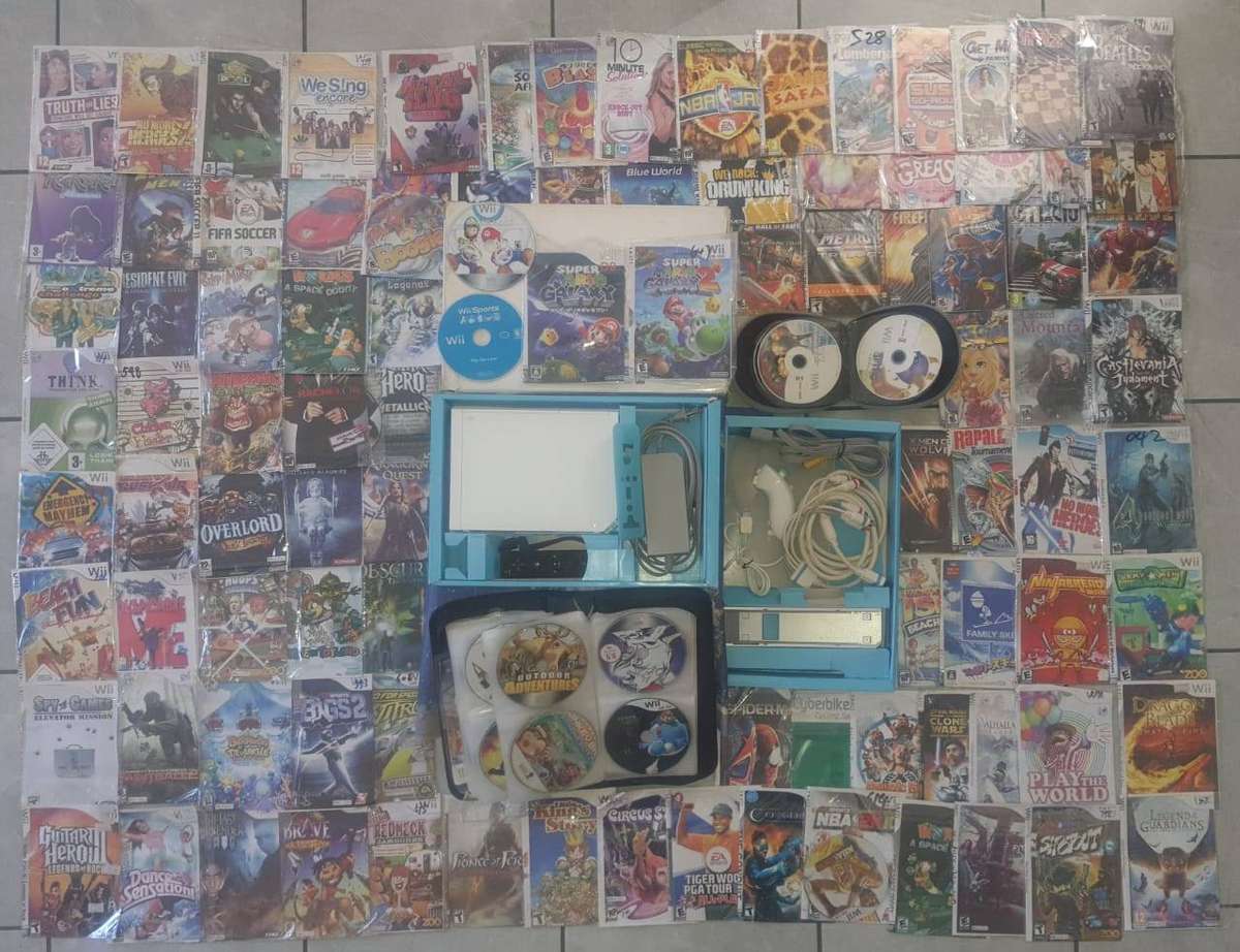 Nintendo Wii Console plus Games 187 NTSC Games used