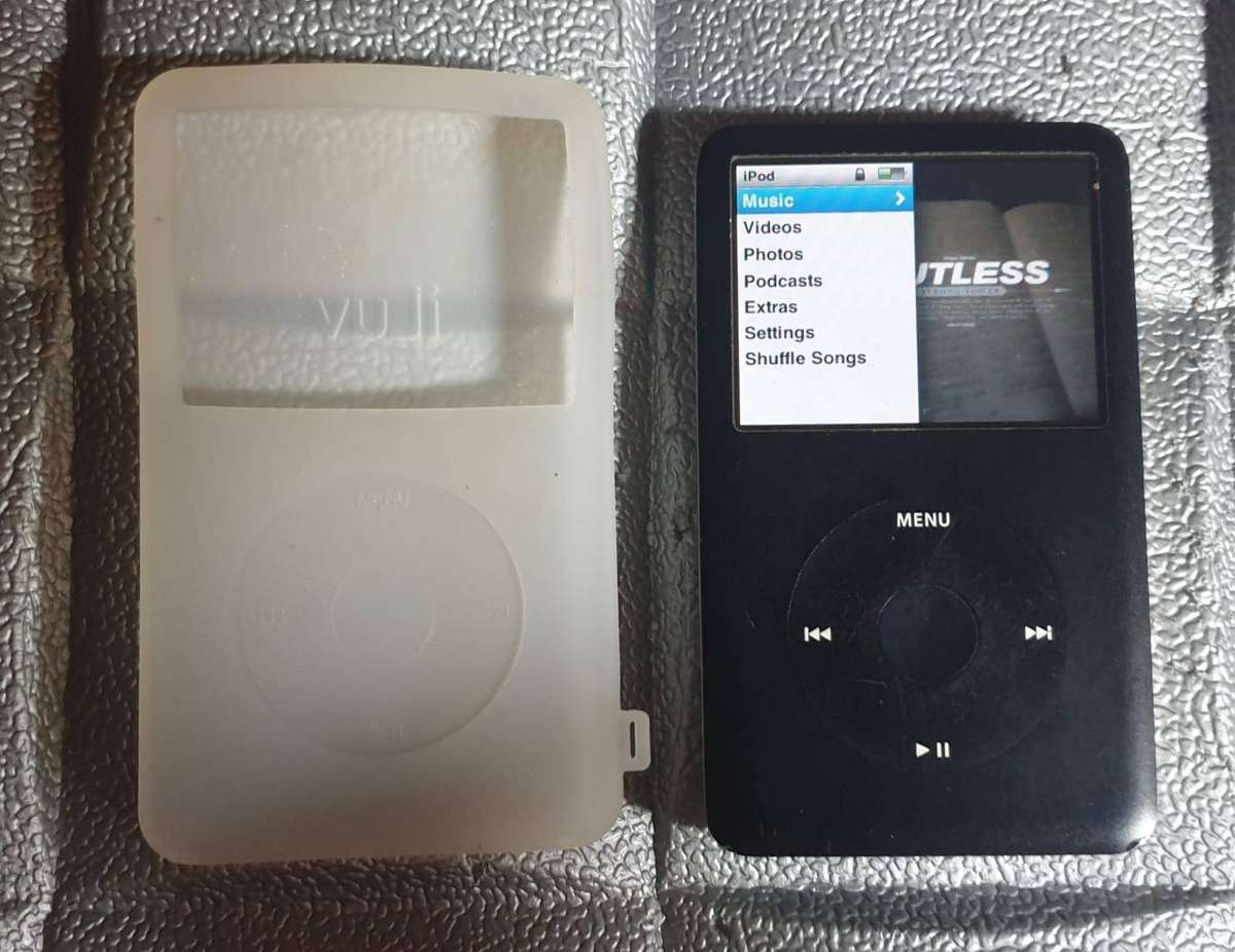 IPod A1238 With Charger