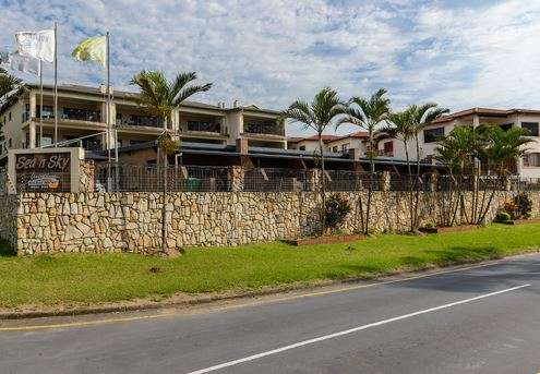 Midweek at Uvongo, Sea & Sky Resort, 6 people 19-23 May 2025