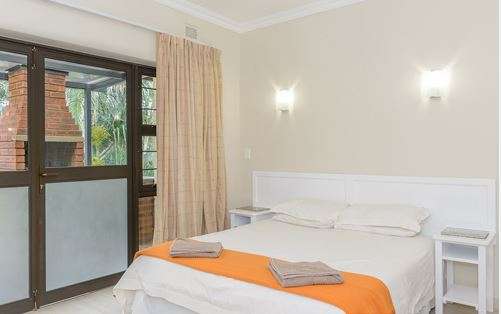 Midweek at Uvongo, Sea & Sky Resort, 6 people 19-23 May 2025