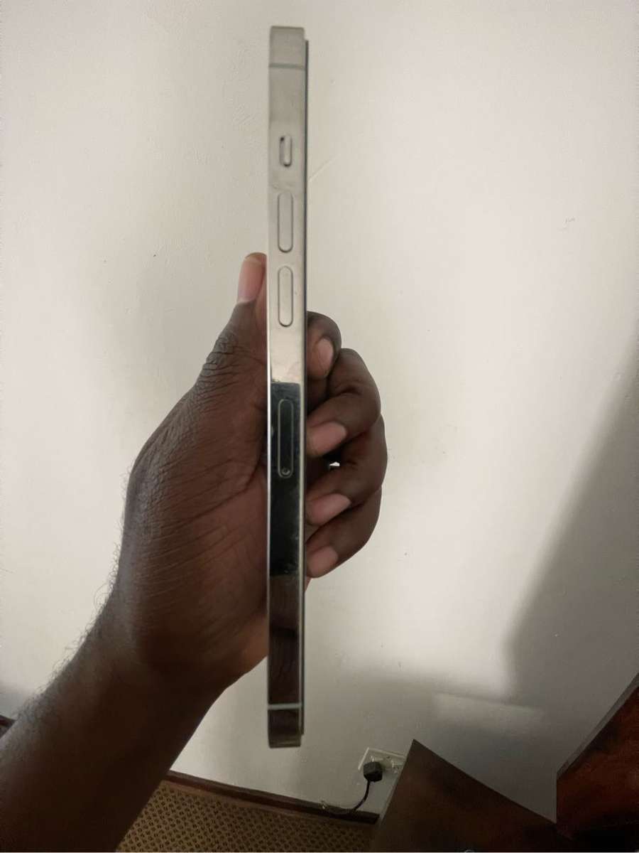 Best condition iPhone 12 Pro Max 256gb
