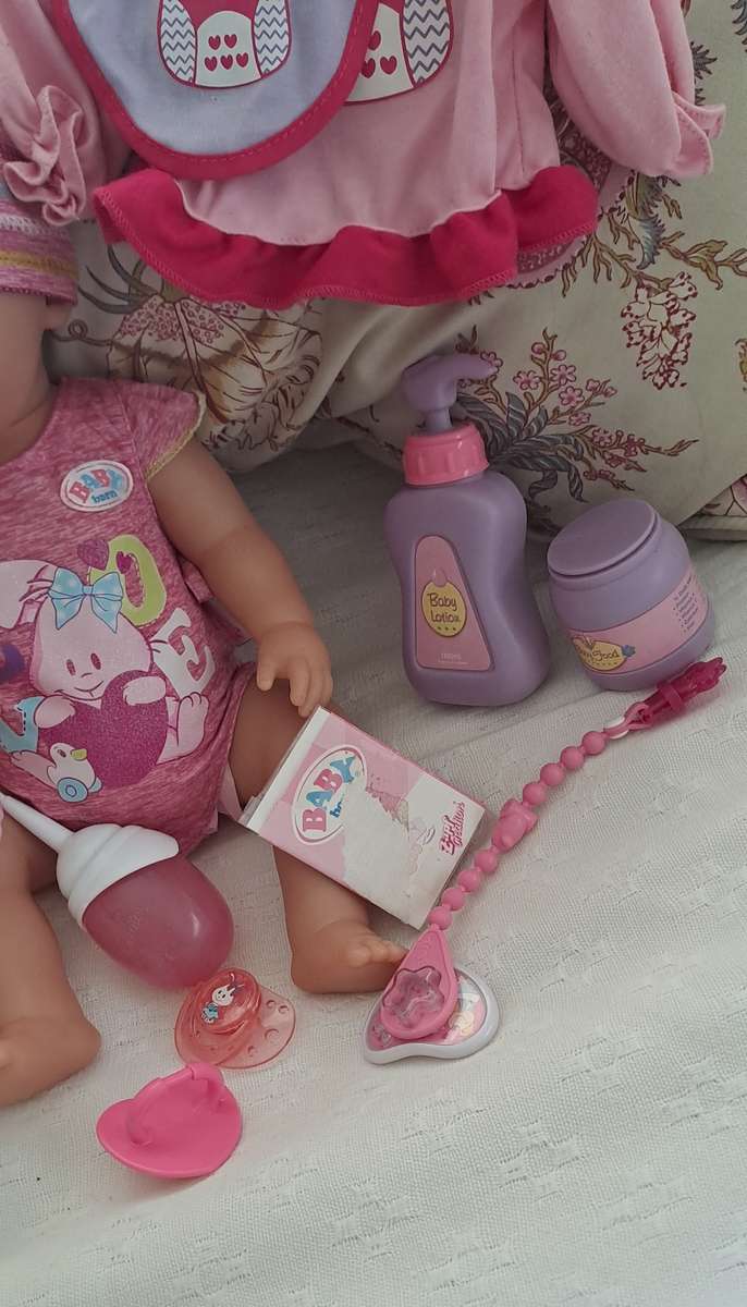 Baby born like new Zapf with lots of original extras REDUCED