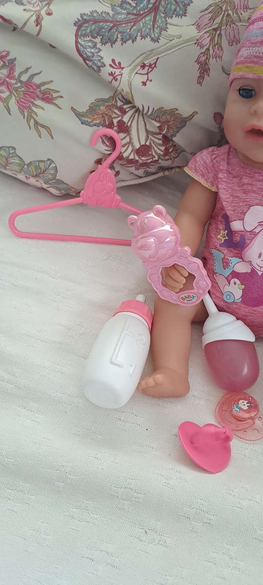 Baby born like new Zapf with lots of original extras REDUCED