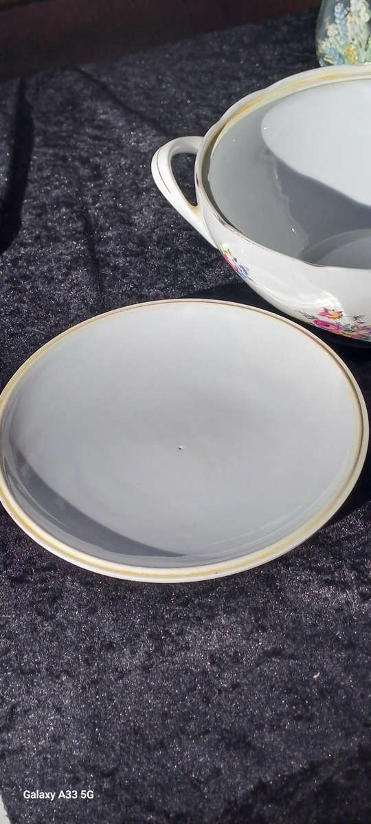 Lovely floral MZ Czechoslovakia porcelain tureen