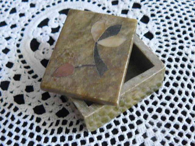 ONYX STONE TRINKET BOX