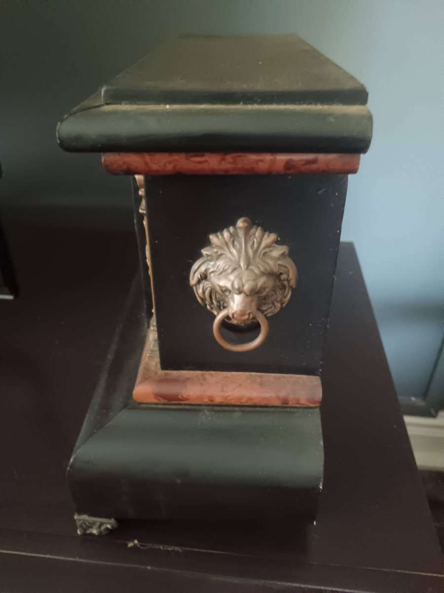 Wooden Mantel Clock with Ormlou Lions & Pillar Decorations with Faux Tortoiseshell Detail Quartz