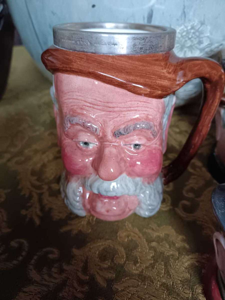 2x Lancaster Toby Jugs & 2x Beswick Toby Jugs