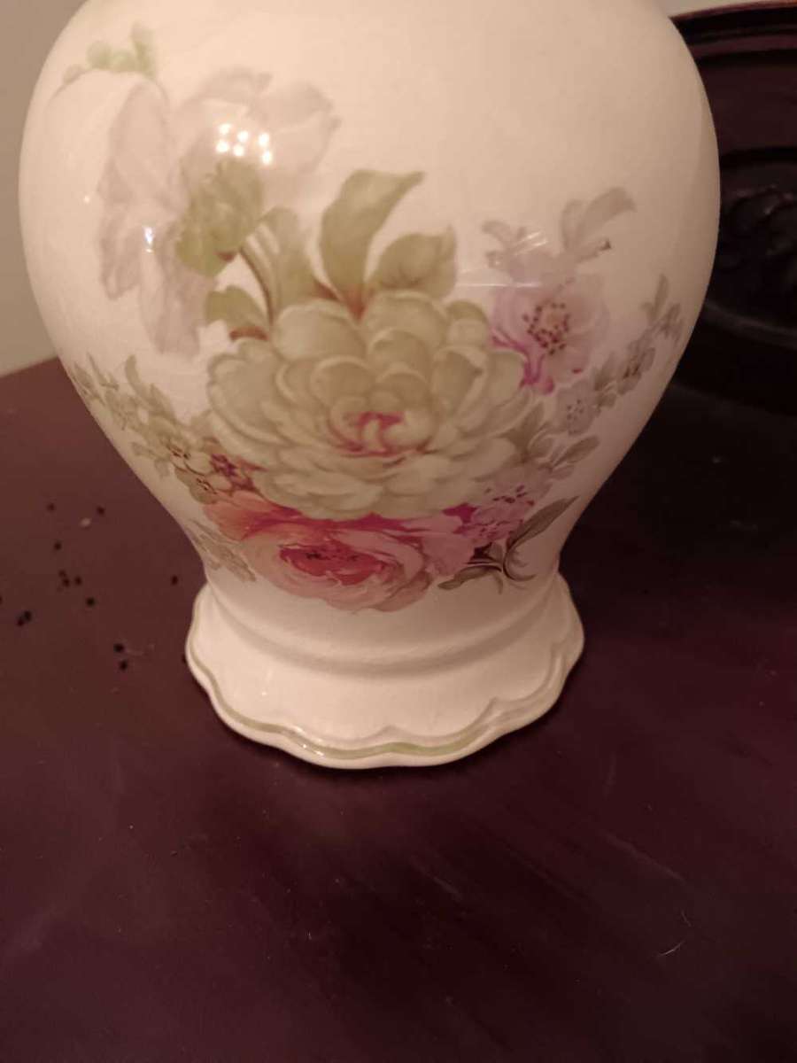 Royal Winton Rose Pattern Ginger Jar