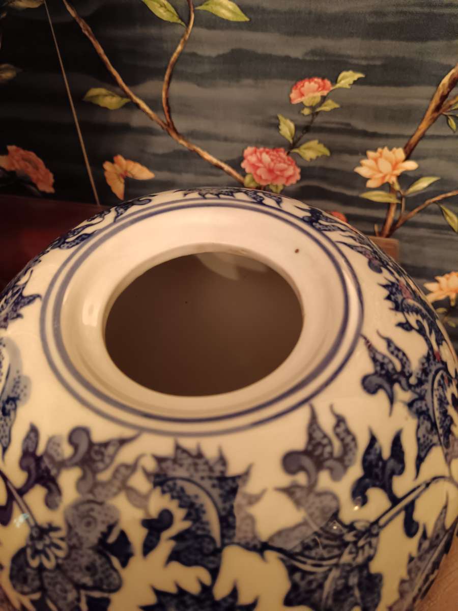 Blue &v White Ginger Jar