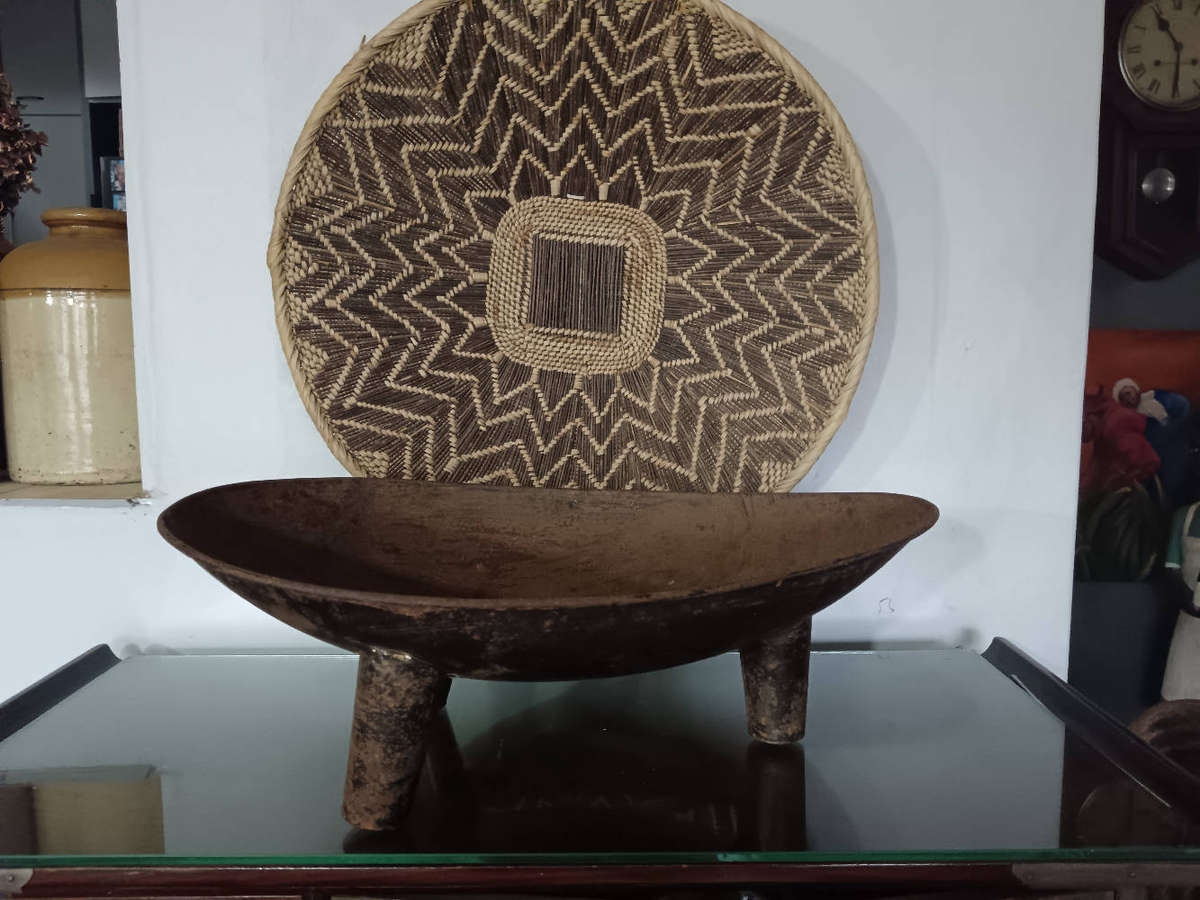 Vintage 3 Legged Metal Oval Bowl