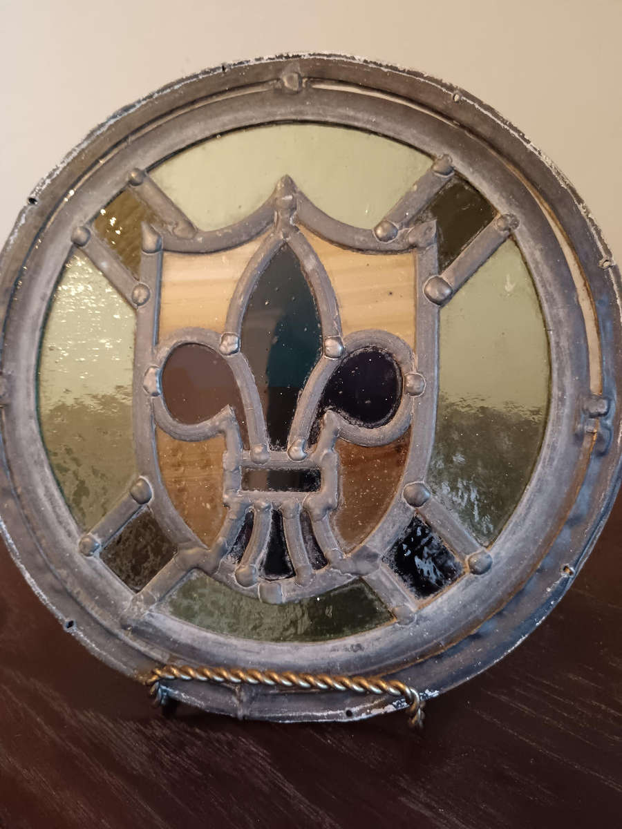 Fleur De Lis Round Stained Glass Panel