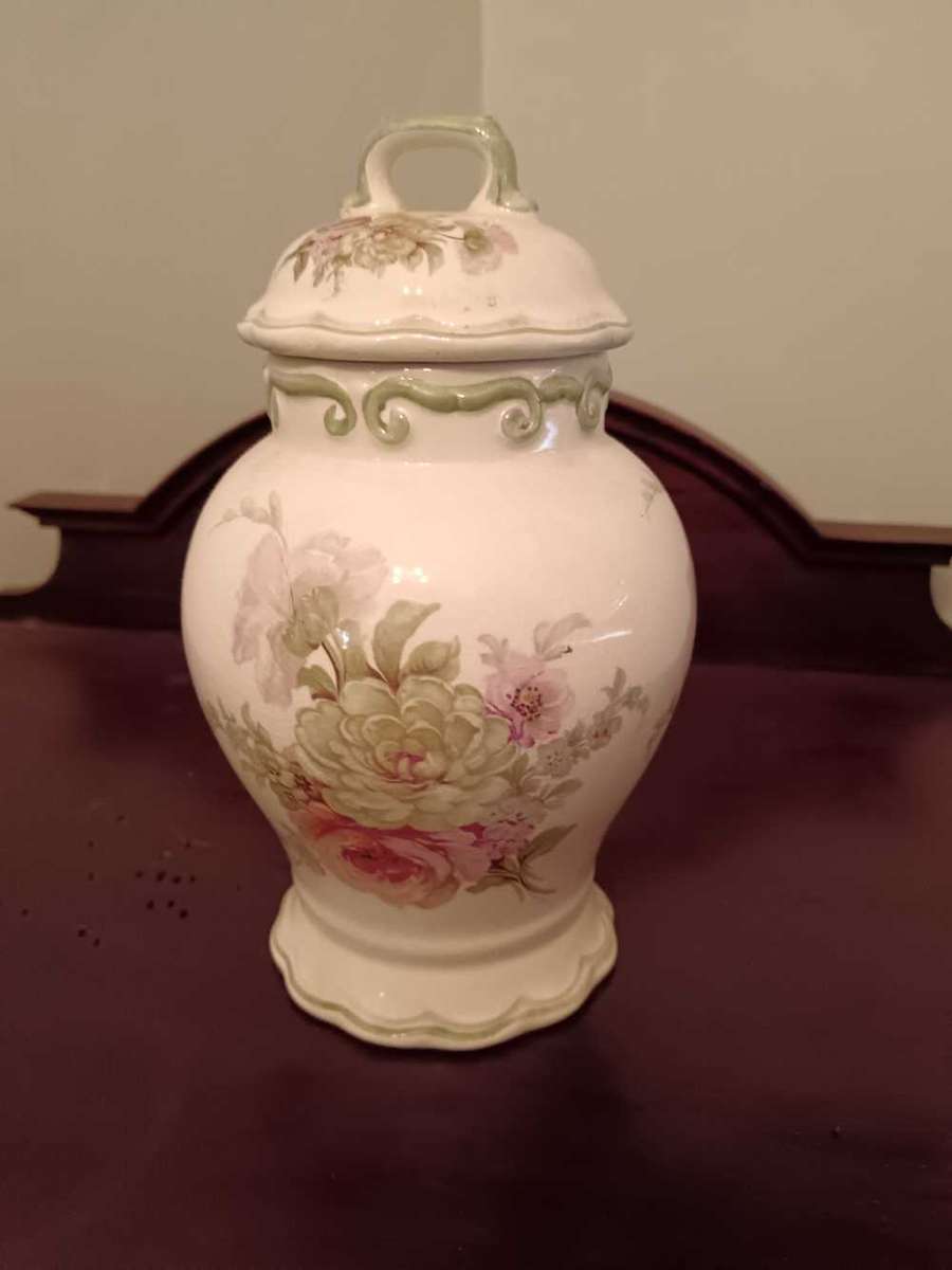 Royal Winton Rose Pattern Ginger Jar