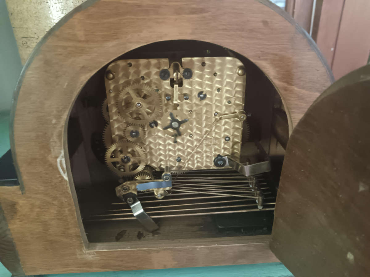 Juba Wooden Mantel Clock Working