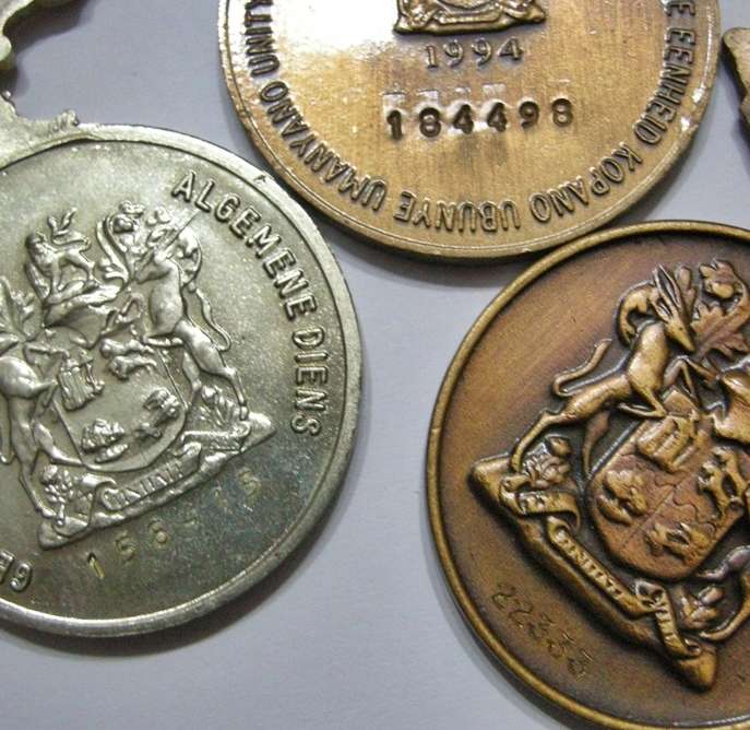 Full Size Medal Set of Six with Full Size Cunene Bar