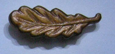 Full Size WWII Mention in Despatches Emblem w/ Blade Type Pins