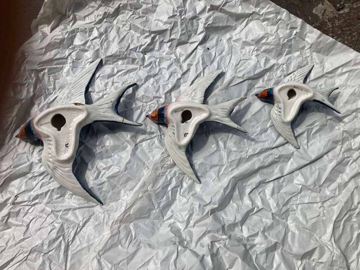 Collection of 3 Flying Beswick Swallows ( 15/18, 12/15,11/10cm)