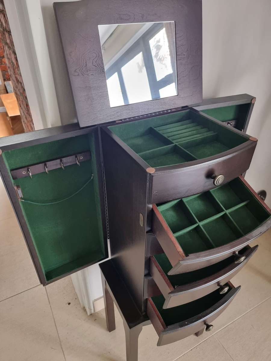 Beautiful Mahogany Drawer Jewelry Stand/ Cabinet ( 97 x 37 x 30 cm )