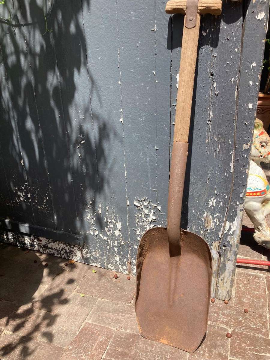 SAR Steam Loco Stokers Shovel 1967 ( 87 c 28 cm )