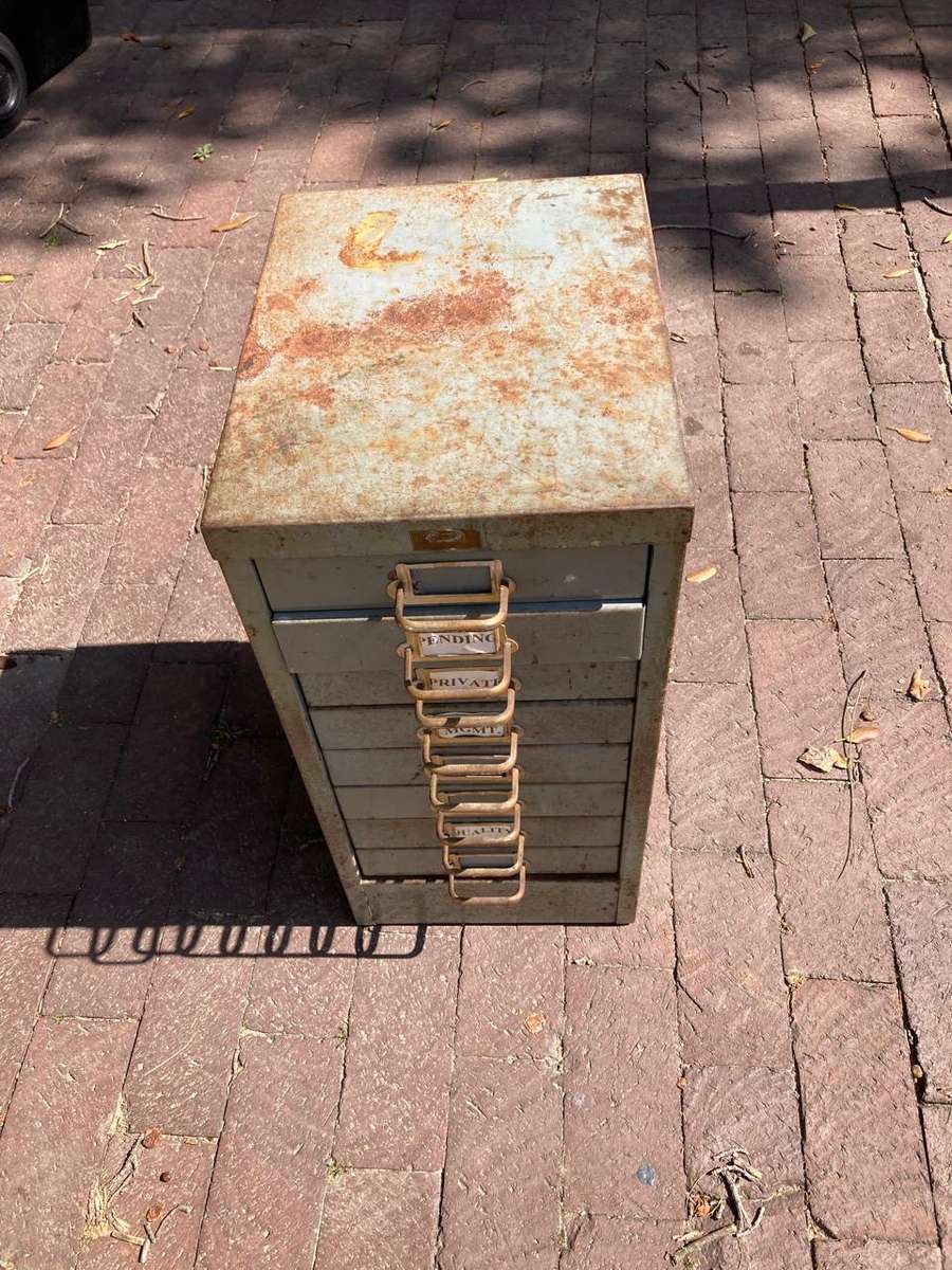 Vintage Metal Filing Cabinet ( 62 x 38 x 30 cm )