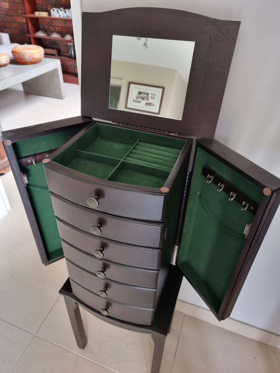 Beautiful Mahogany Drawer Jewelry Stand/ Cabinet ( 97 x 37 x 30 cm )